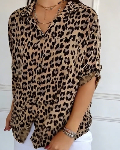 Blusa de moda con estampado de leopardo