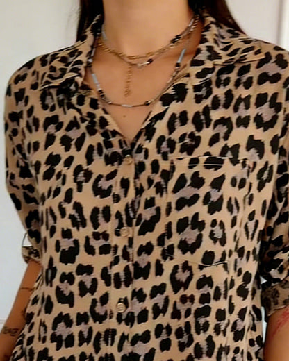 Blusa de moda con estampado de leopardo