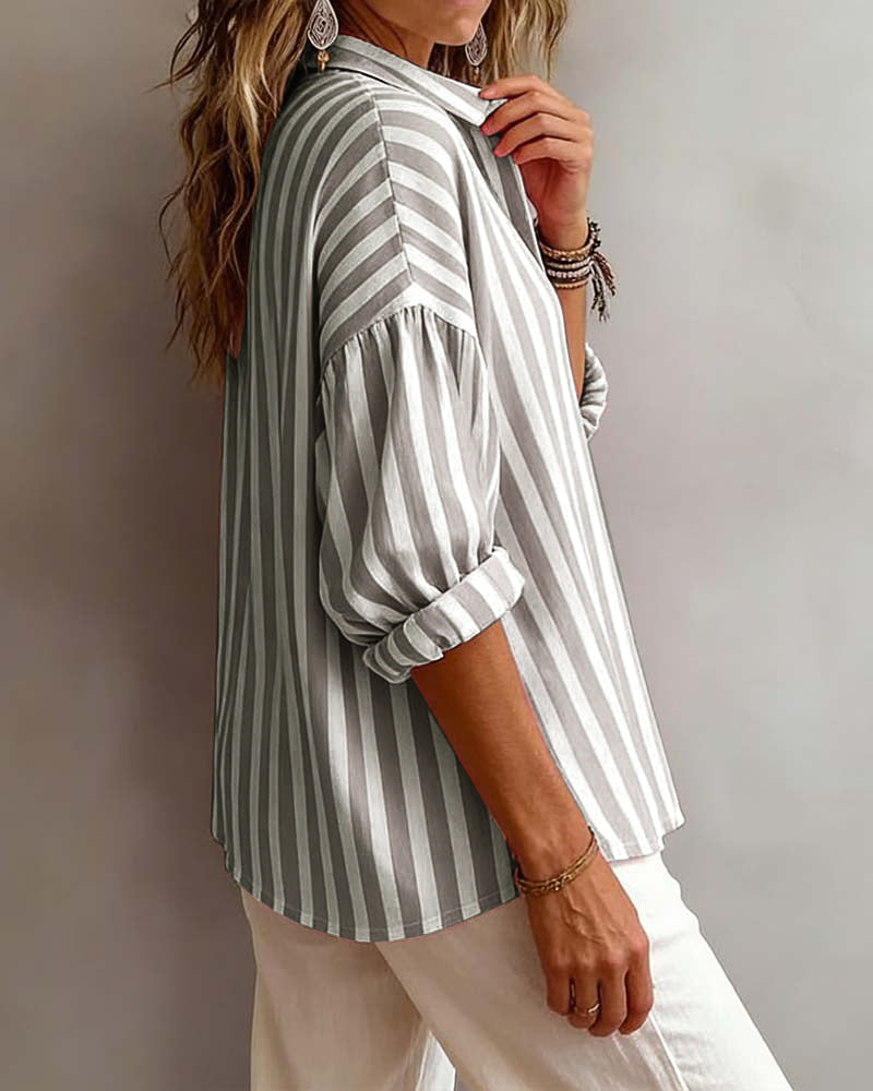 Blusa amplia de rayas con cuello