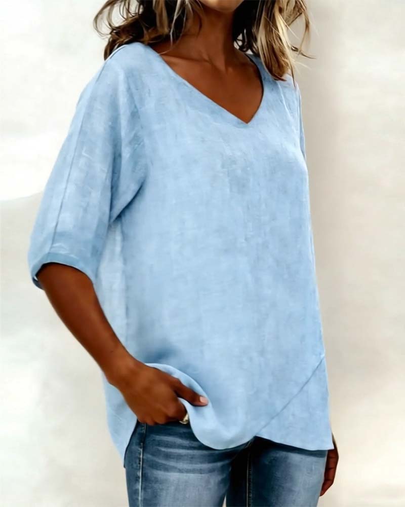 Top irregular con cuello en V