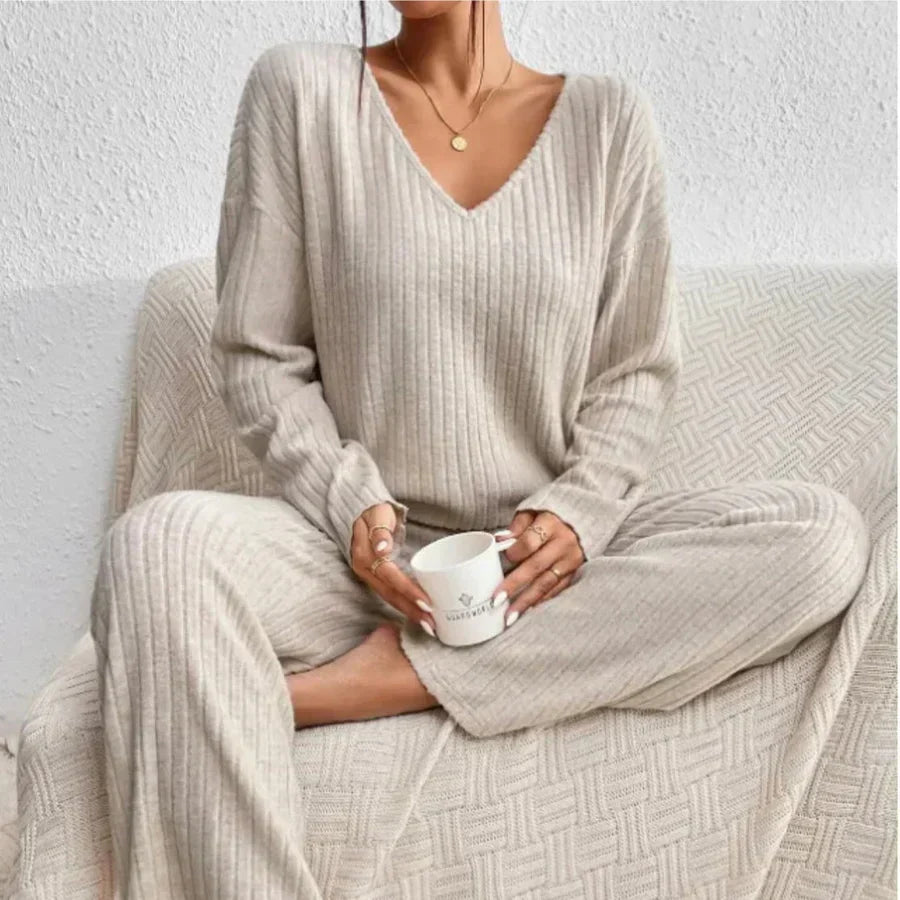 Zavelli | Conjunto completo de dos piezas con pantalones y top con escote en V