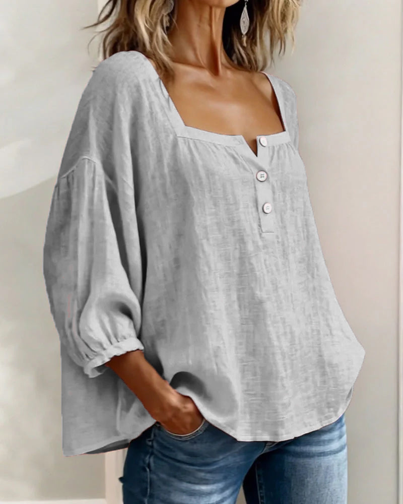 Blusa de cuello cuadrado y manga mariposa