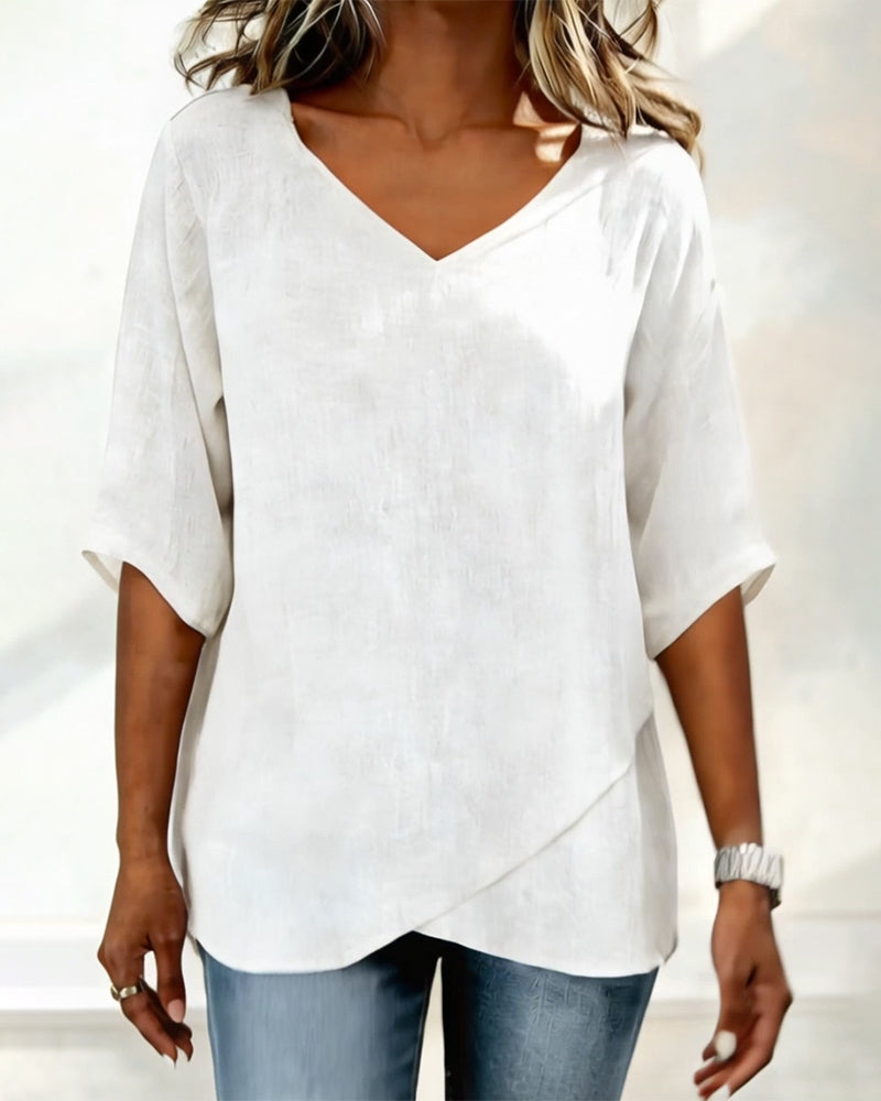 Top irregular con cuello en V