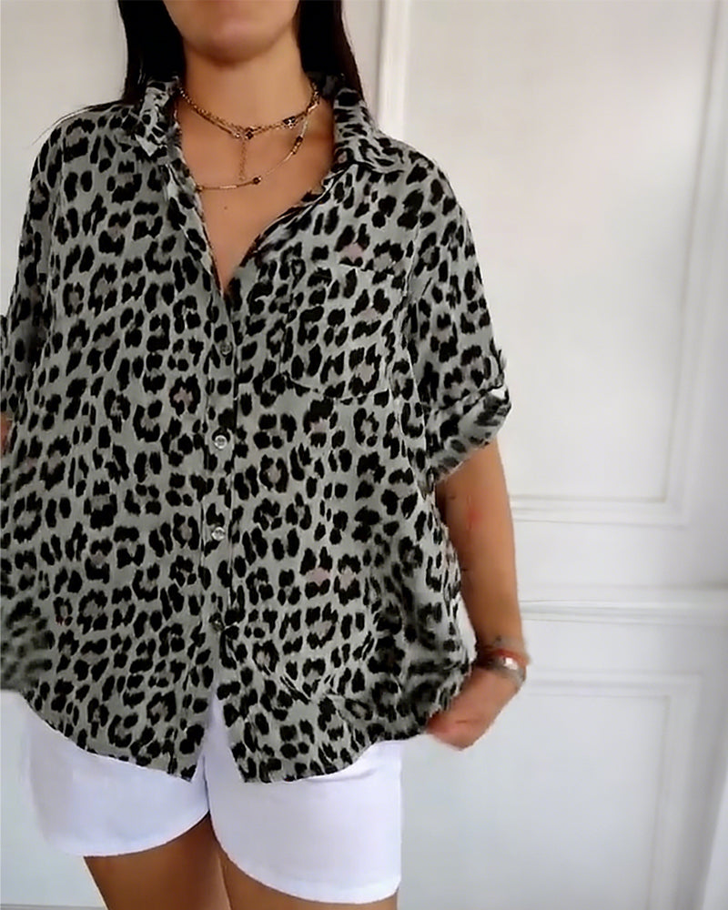 Blusa de moda con estampado de leopardo