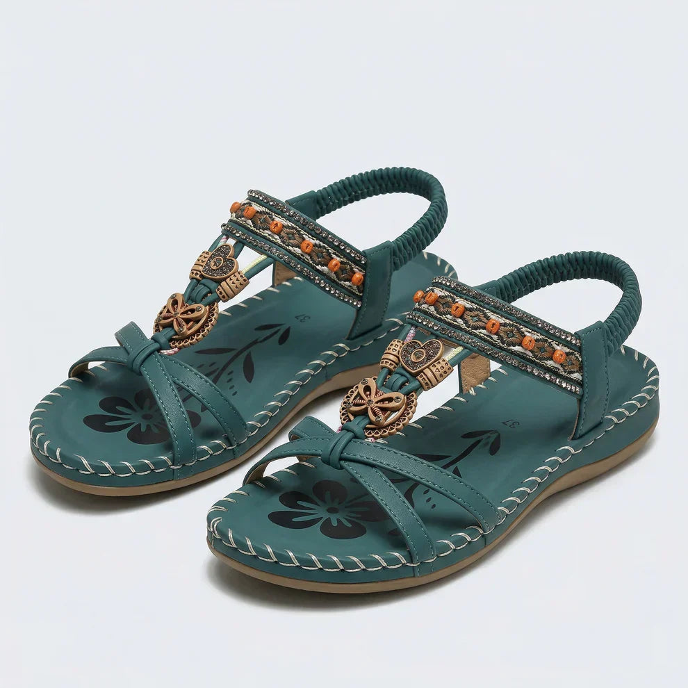Sandaliasas de estilo ibicenco que combinan comodidad y elegancia