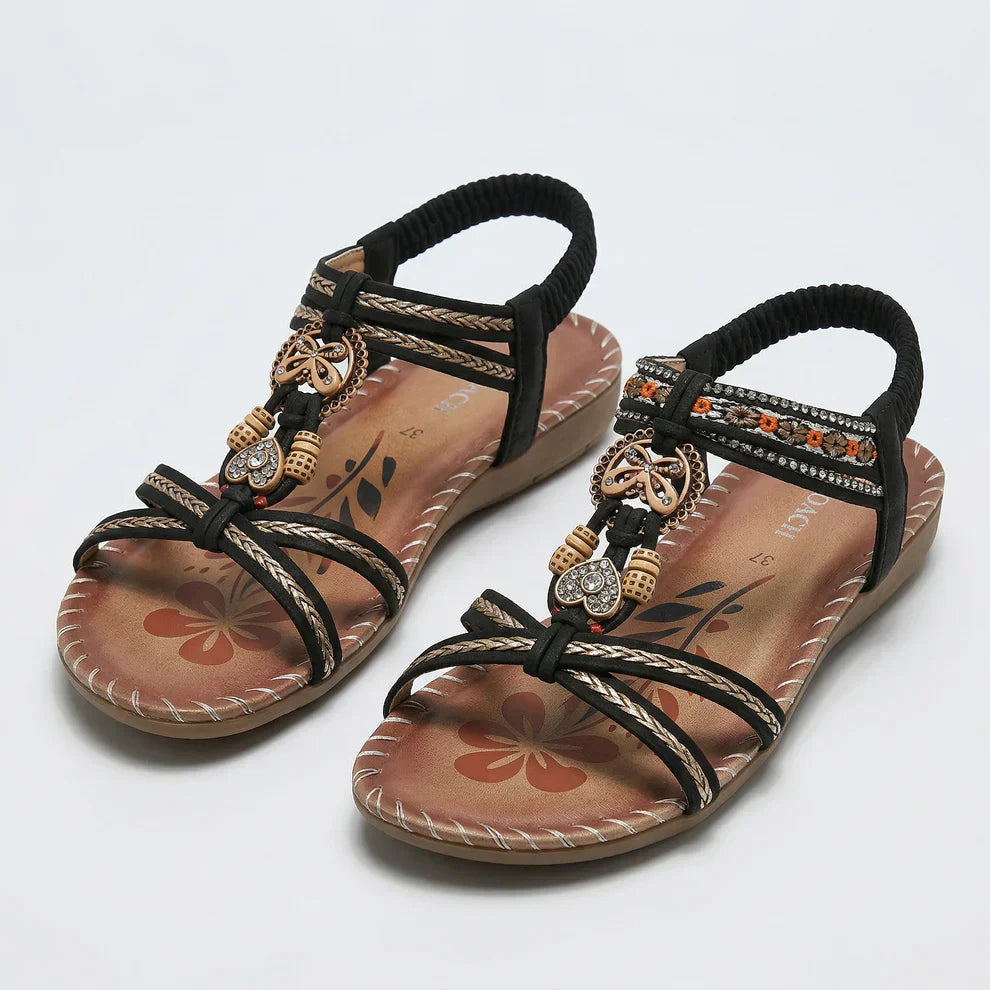 Sandaliasas de estilo ibicenco que combinan comodidad y elegancia
