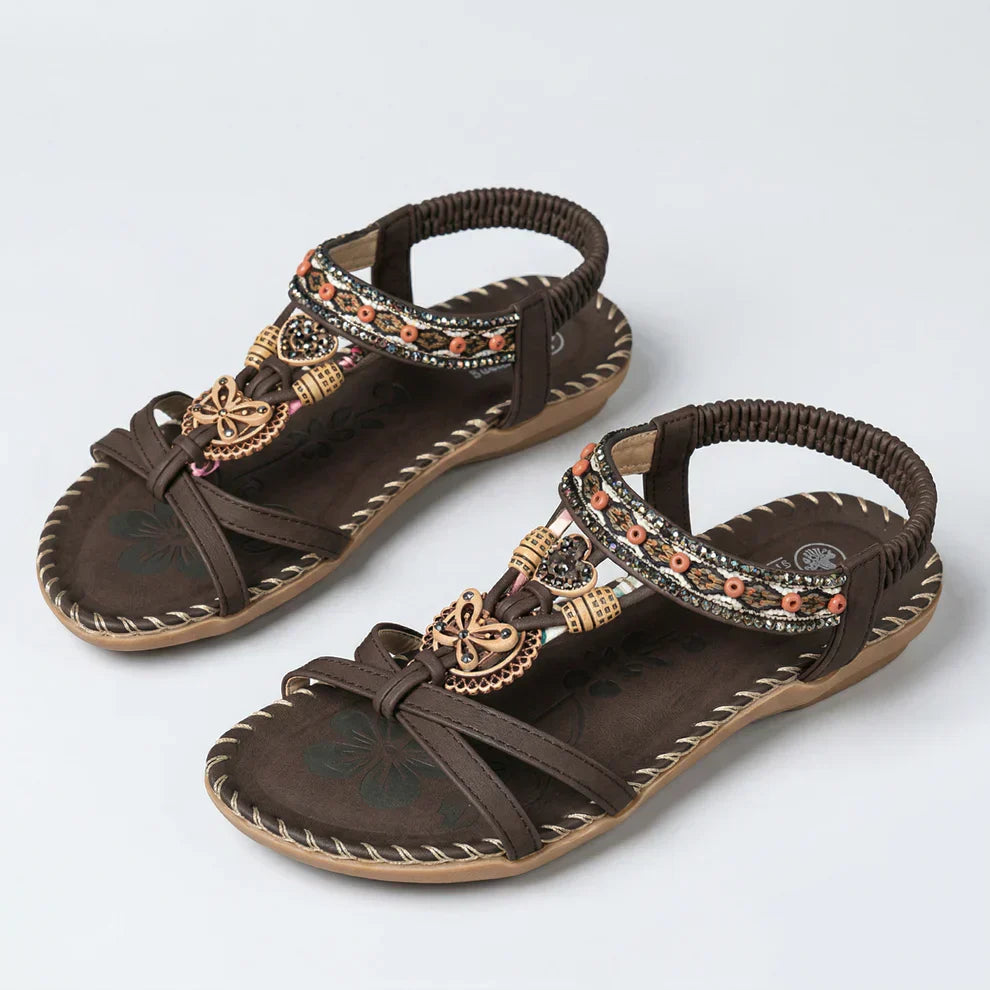 Sandaliasas de estilo ibicenco que combinan comodidad y elegancia